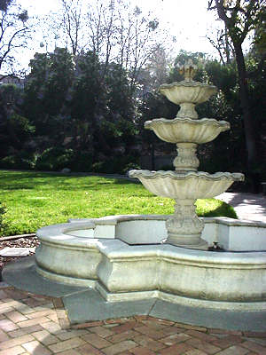 The fountain at Rithet Park
